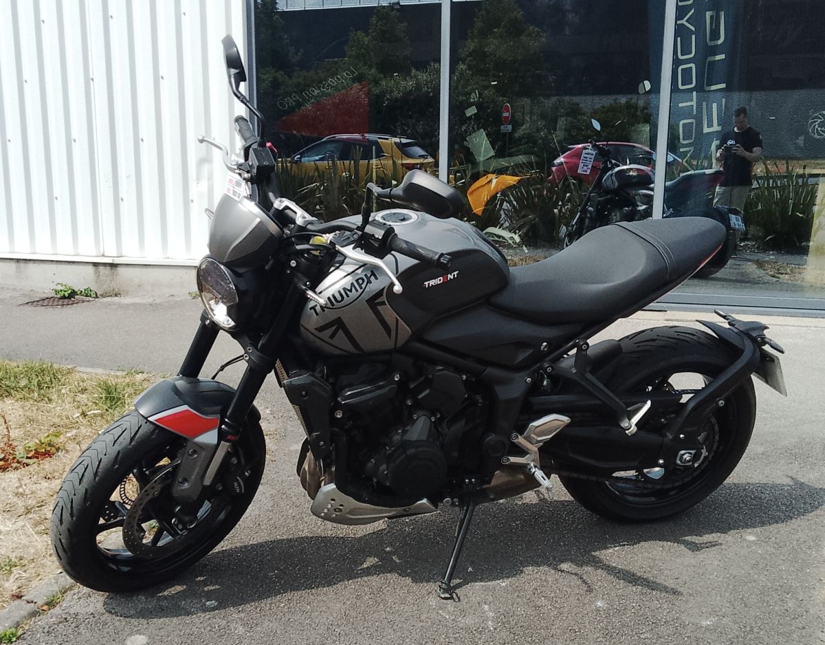 Brame Sports Occasions Triumph Trident 660